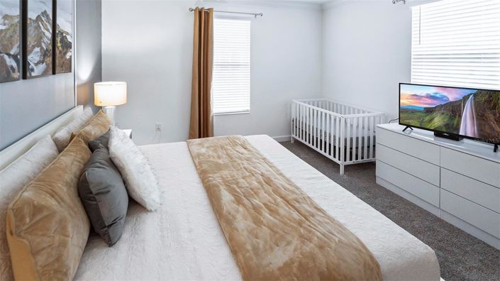 Image No.16-5 Bed House for sale