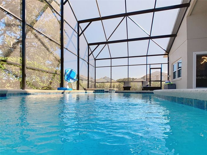 Image No.27-6 Bed House for sale