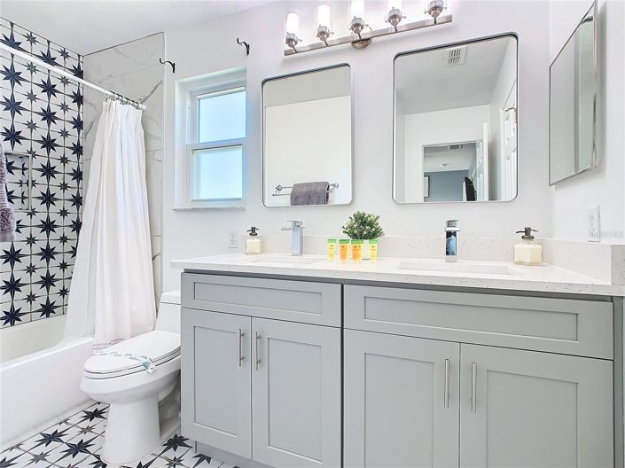 Image No.45-6 Bed House for sale