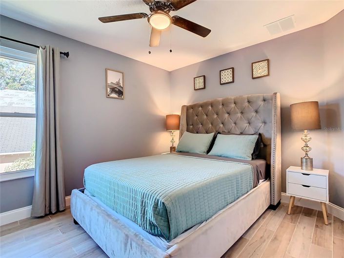 Image No.50-6 Bed House for sale