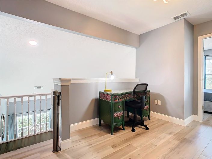 Image No.54-6 Bed House for sale