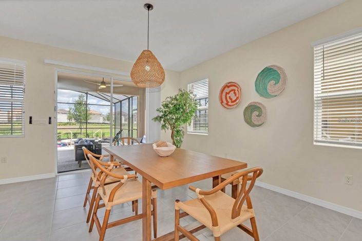 Image No.16-6 Bed House for sale