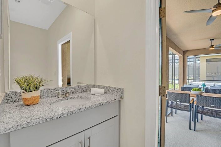 Image No.24-6 Bed House for sale