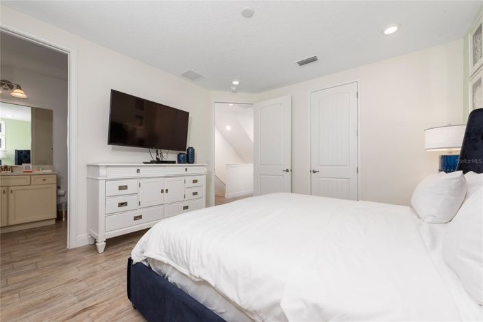 Image No.22-4 Bed House for sale