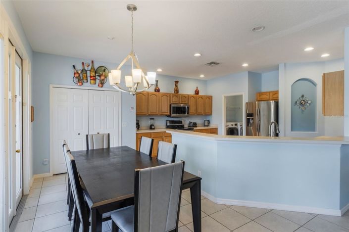 Image No.11-7 Bed House for sale