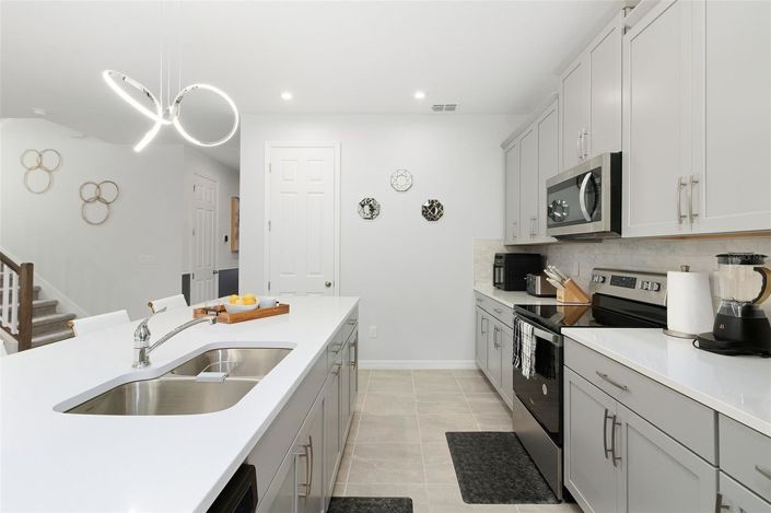 Image No.20-6 Bed House for sale