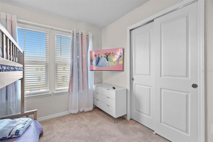 Image No.26-5 Bed Townhouse for sale