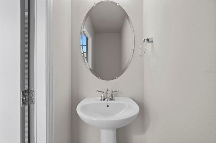 Image No.35-5 Bed Townhouse for sale