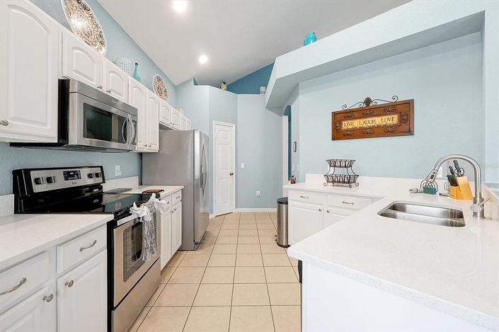 Image No.11-6 Bed House for sale