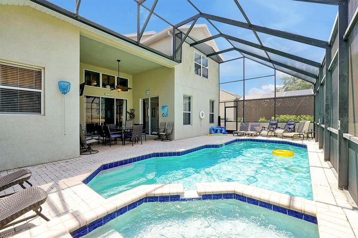 Image No.20-6 Bed House for sale