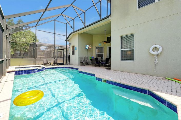 Image No.22-6 Bed House for sale