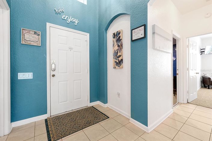 Image No.5-6 Bed House for sale