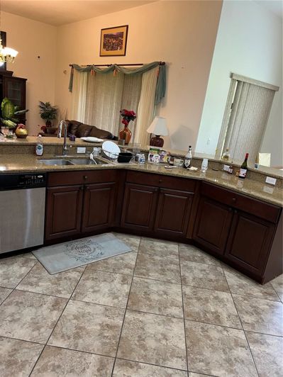 Image No.14-5 Bed House for sale