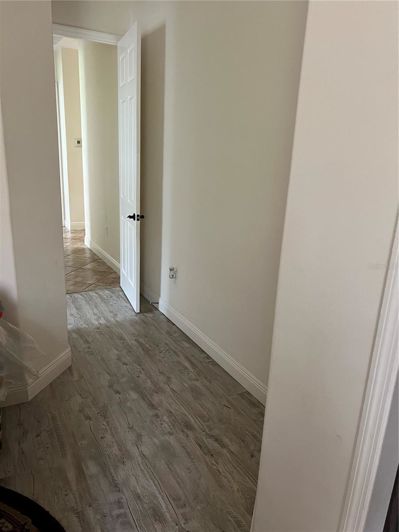 Image No.18-5 Bed House for sale