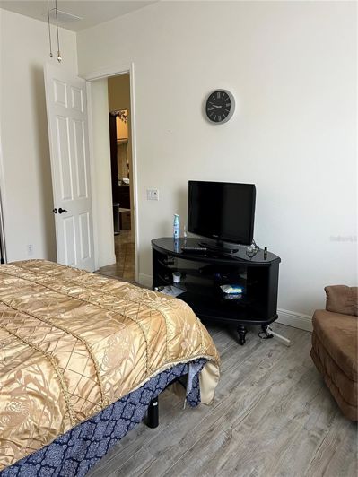 Image No.20-5 Bed House for sale