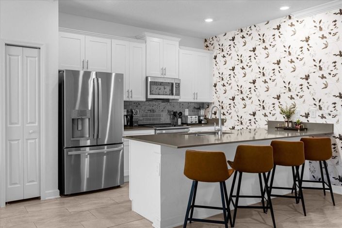 Image No.11-5 Bed Townhouse for sale