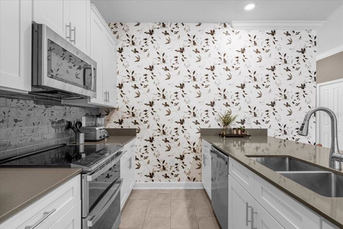 Image No.12-5 Bed Townhouse for sale