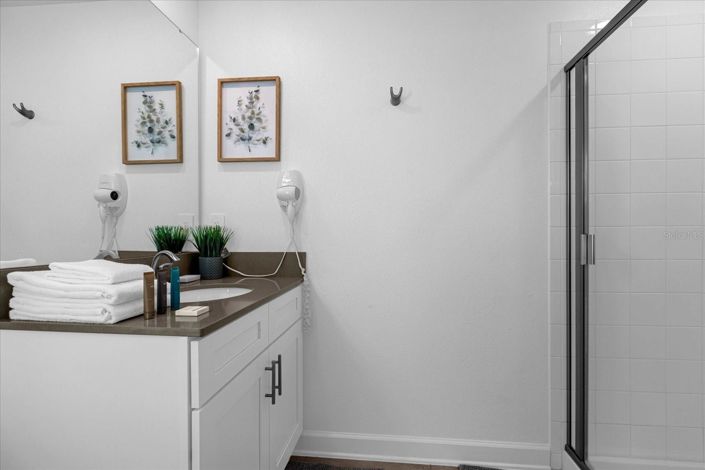 Image No.25-5 Bed Townhouse for sale