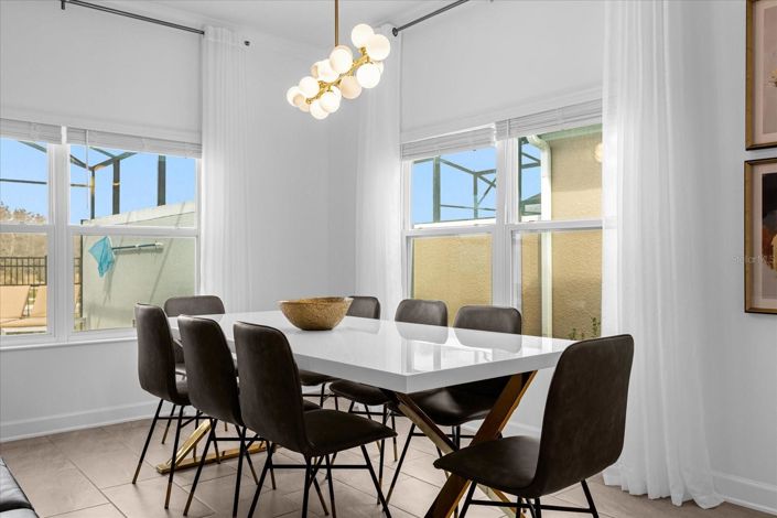 Image No.9-5 Bed Townhouse for sale