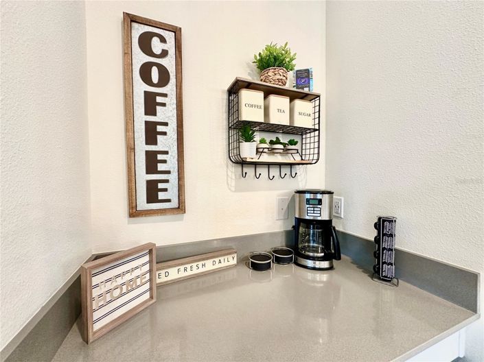 Image No.16-6 Bed House for sale