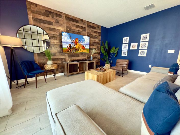 Image No.7-6 Bed House for sale