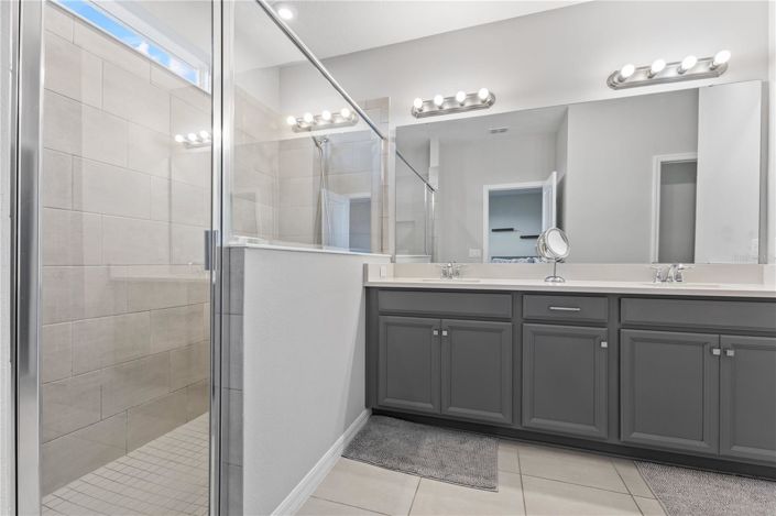 Image No.23-4 Bed House for sale