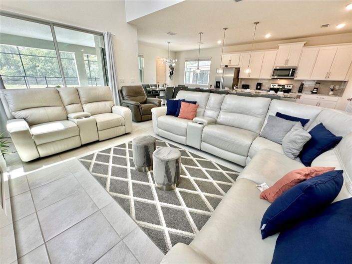 Image No.16-5 Bed House for sale