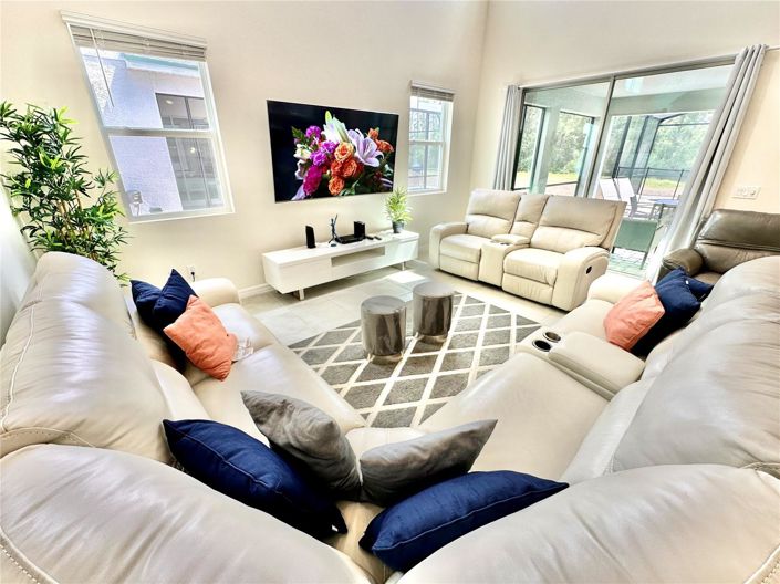 Image No.18-5 Bed House for sale