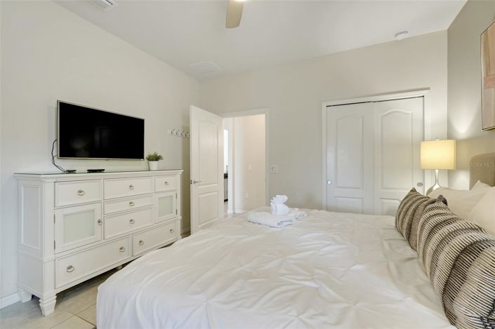 Image No.19-6 Bed House for sale