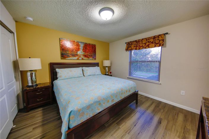 Image No.28-9 Bed House for sale