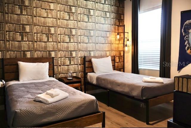 Image No.24-7 Bed House for sale