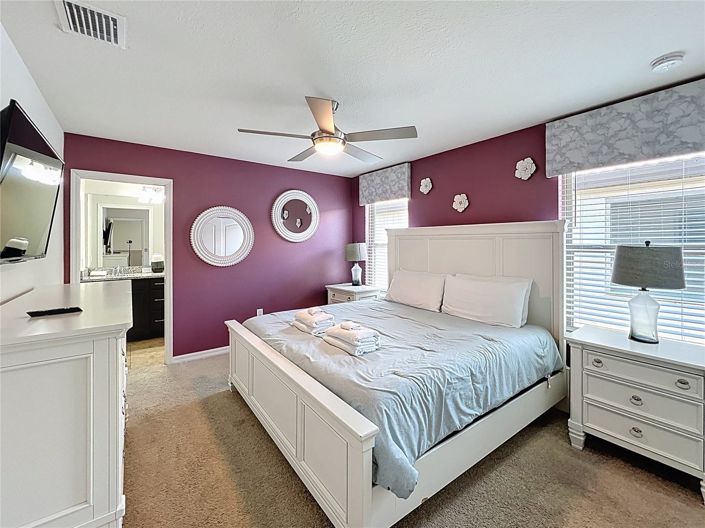 Image No.35-8 Bed House for sale