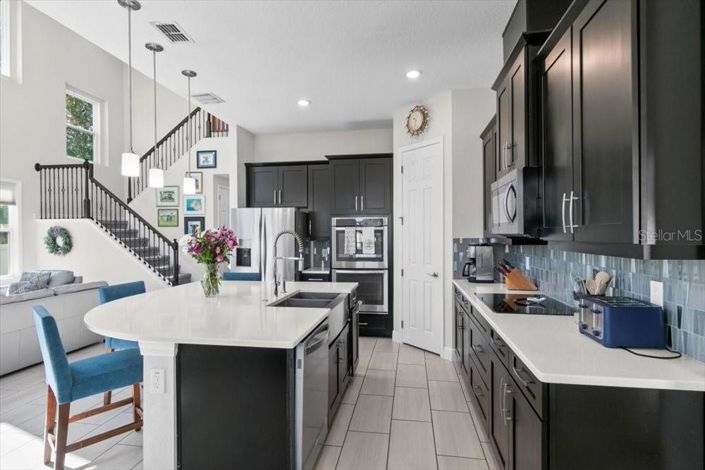 Image No.12-4 Bed House for sale