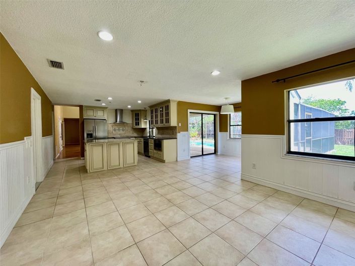 Image No.32-4 Bed House for sale