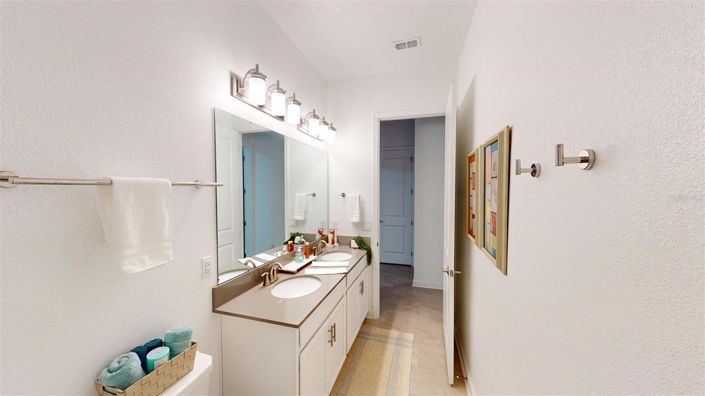 Image No.12-4 Bed House for sale