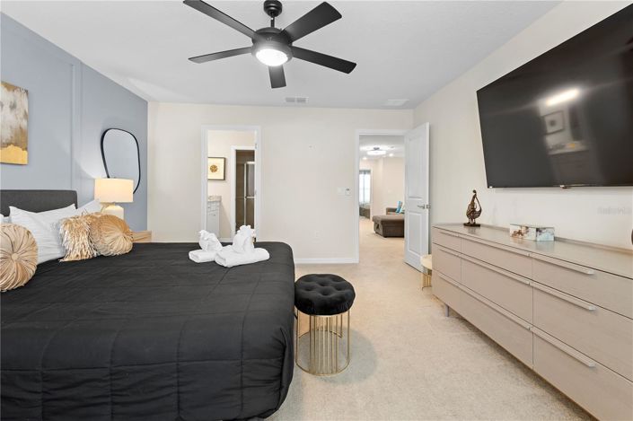 Image No.27-5 Bed Townhouse for sale