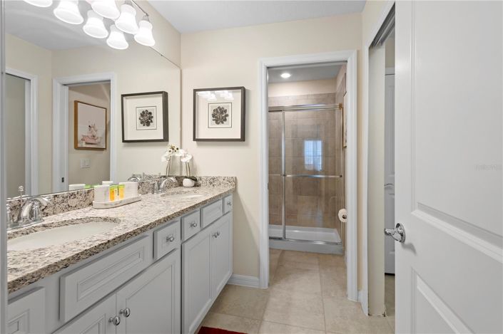 Image No.29-5 Bed Townhouse for sale