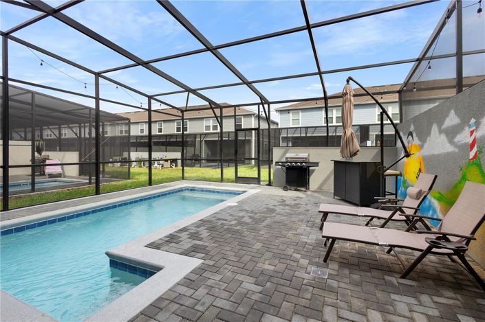 Image No.37-5 Bed Townhouse for sale