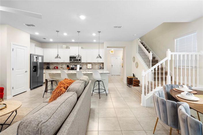 Image No.6-5 Bed Townhouse for sale