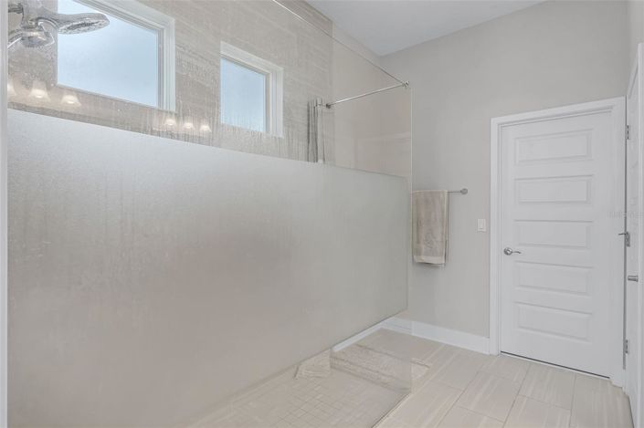 Image No.24-4 Bed House for sale