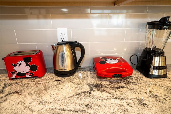 Image No.13-5 Bed Townhouse for sale