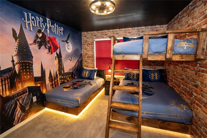 Image No.49-5 Bed Townhouse for sale