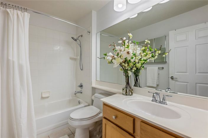 Image No.19-3 Bed Townhouse for sale