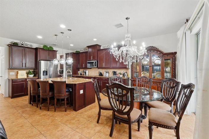 Image No.24-5 Bed House for sale