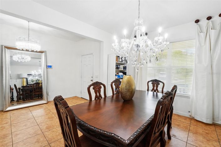 Image No.9-5 Bed House for sale