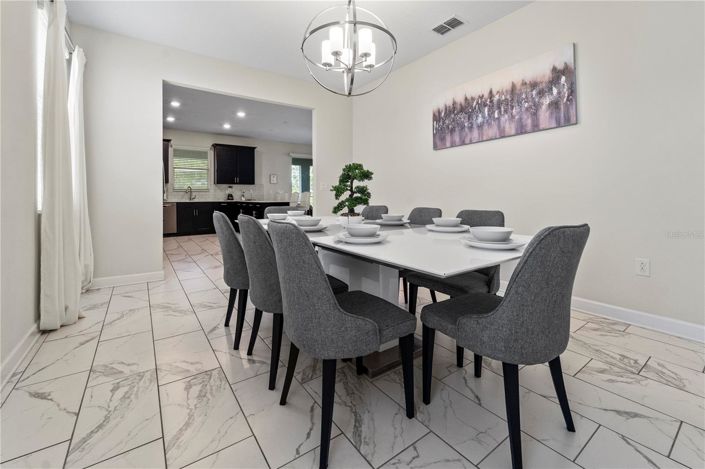 Image No.9-6 Bed House for sale