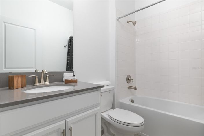 Image No.15-5 Bed Townhouse for sale