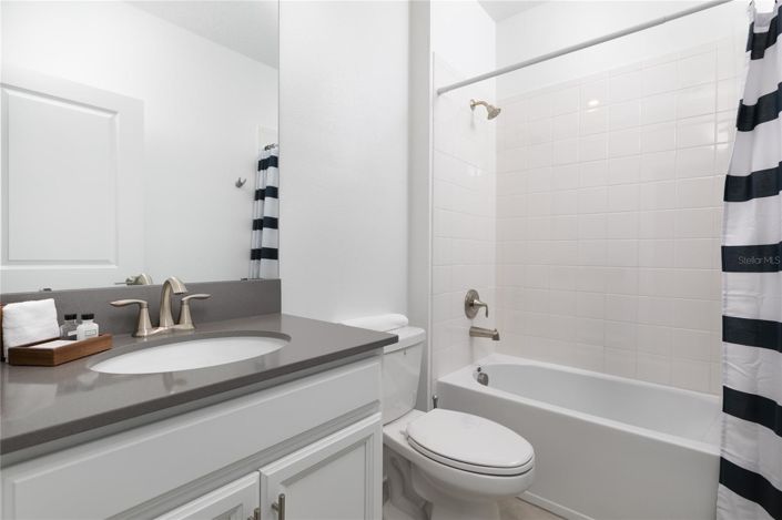 Image No.20-5 Bed Townhouse for sale