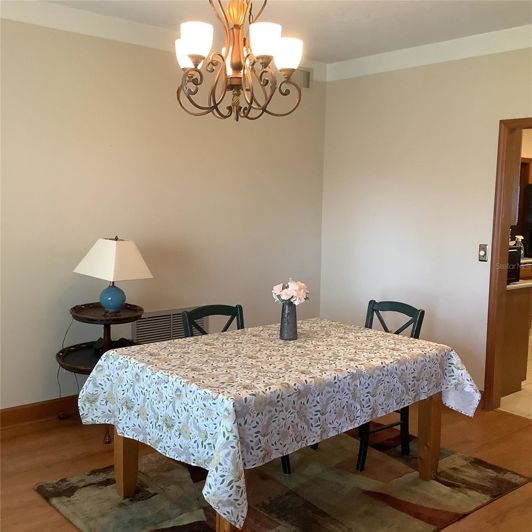 Image No.13-4 Bed House for sale