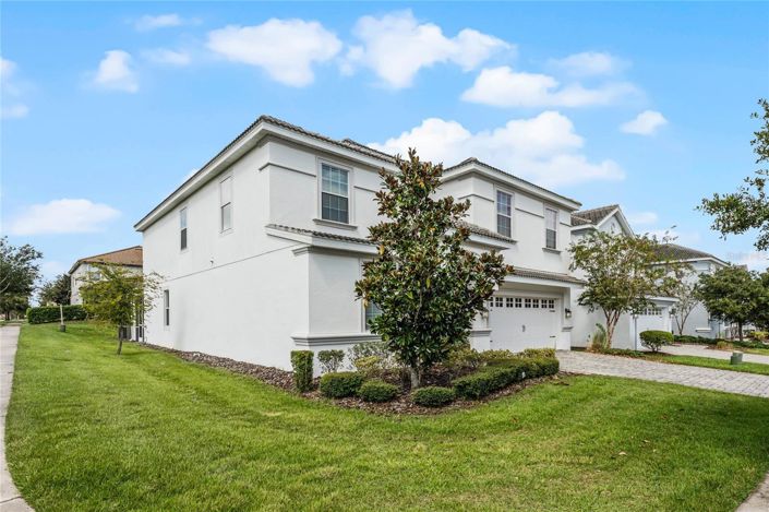 Image No.3-8 Bed House for sale